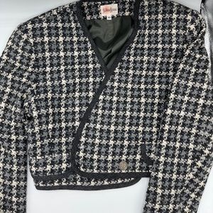 Neiman Marcus charcoal tweed blazer size 10. Pre owned